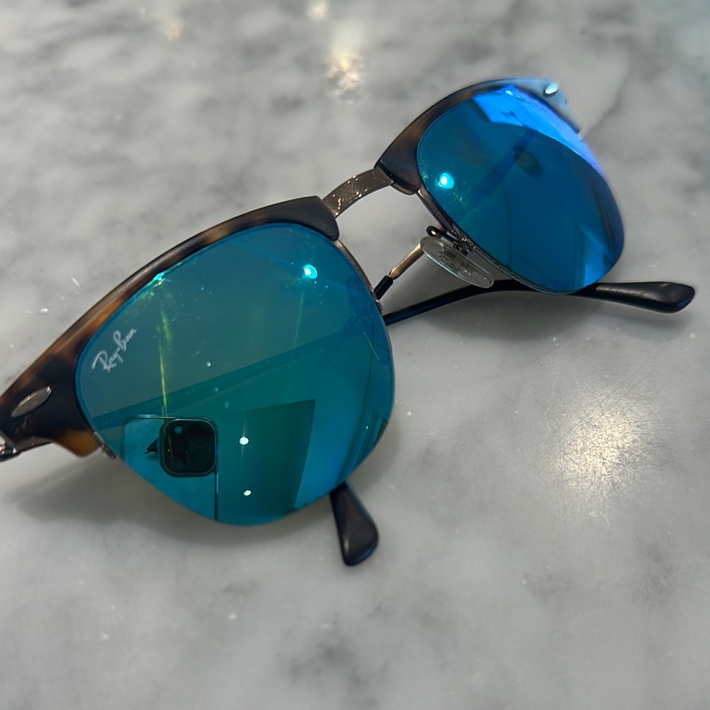Ray-Ban Blue Mirrored Sunglasses